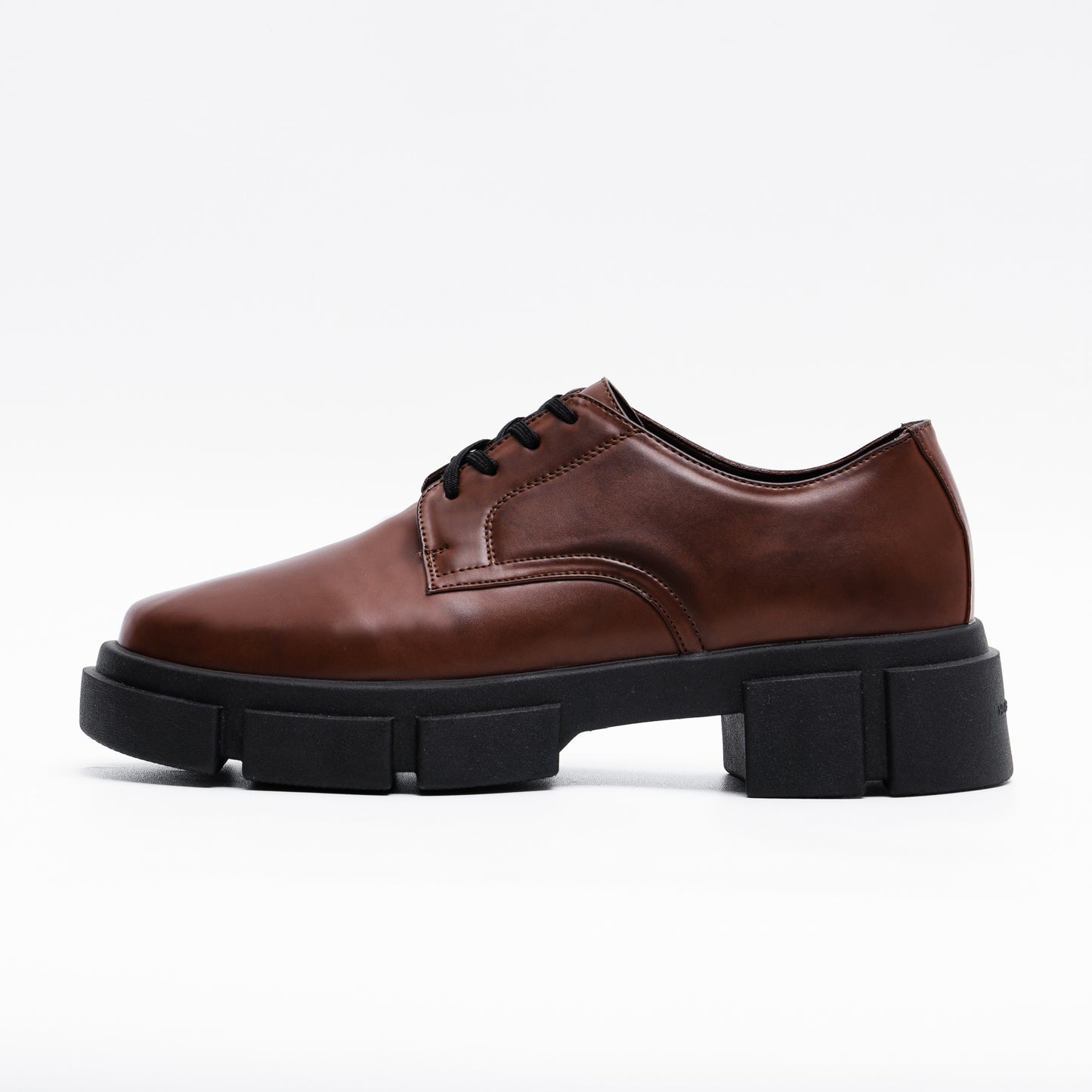 TITAN DERBY - DARK BROWN