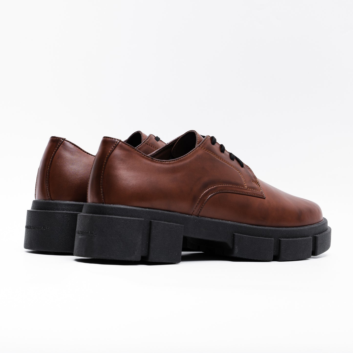 TITAN DERBY - DARK BROWN