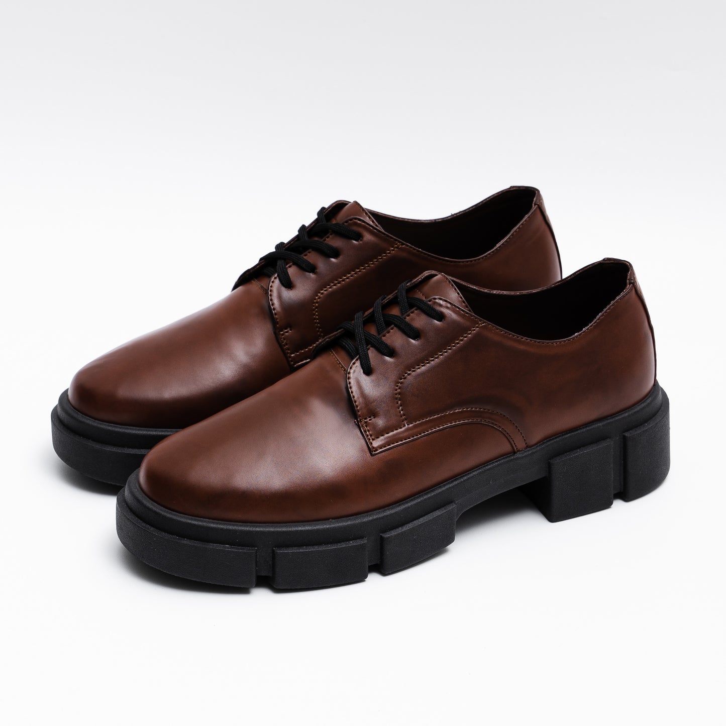 TITAN DERBY - DARK BROWN